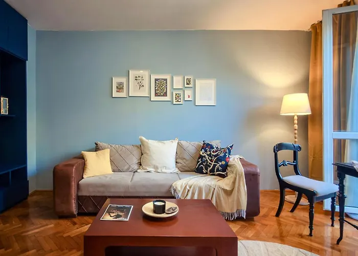 Vintage Charm By Republic Square - French Balcony アパート ベオグラード